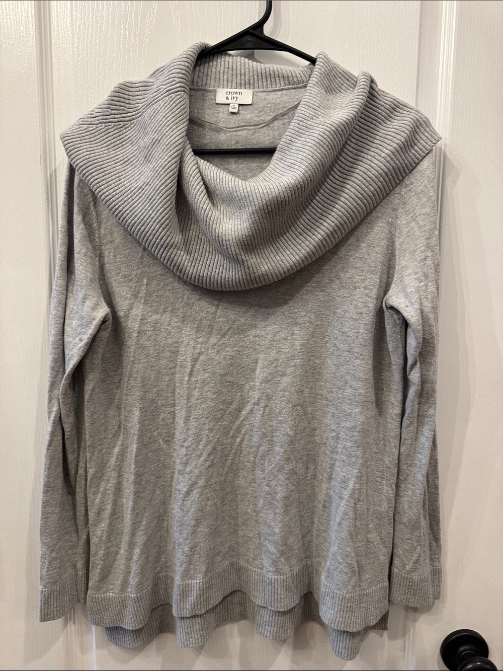 crown & ivy Light Gray Ribbed Cowl Neck Sweater